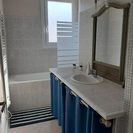 Appt Cosy 65 M2 Coeur De à 150 M De La *