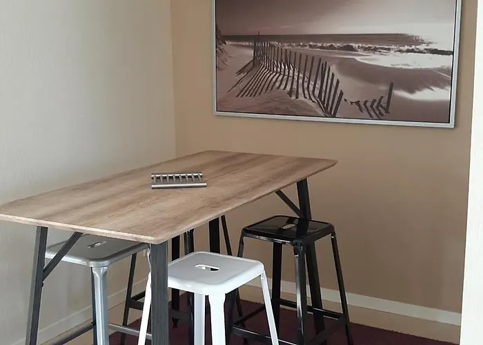 Appt Cosy 65 M2 Coeur De A 150 M De La Apartment Royan